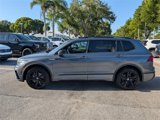 Used 2023 Volkswagen Tiguan SE R-Line image 5