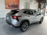 New 2025 Chevrolet Trax LT w/ Sunroof Package image 3