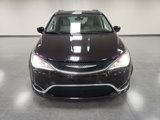 Used 2017 Chrysler Pacifica Touring-L image 2