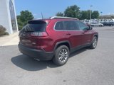Used 2019 Jeep Cherokee Latitude Plus w/ Comfort/Convenience Group image 3