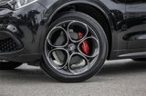 Used 2022 Alfa Romeo Stelvio Veloce image 3