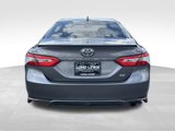 Used 2020 Toyota Camry SE image 5