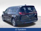 Used 2024 Chrysler Pacifica Limited image 5