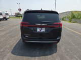 New 2025 Chrysler Pacifica Pinnacle image 4