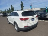 Used 2016 Kia Sorento LX w/ LX Convenience Package image 4