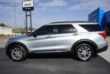 Used 2021 Ford Explorer XLT w/ Equipment Group 202A image 2