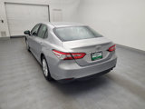 Used 2018 Toyota Camry LE image 5