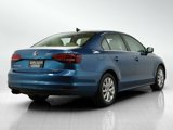Used 2017 Volkswagen Jetta SE image 5