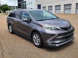 Used 2022 Toyota Sienna Platinum image 2