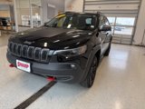 Used 2020 Jeep Cherokee Trailhawk image 4