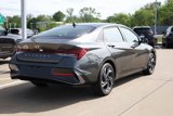 Certified 2024 Hyundai Elantra SEL w/ Convenience Package image 4