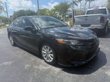 Used 2019 Toyota Camry LE image 2