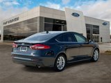 Used 2020 Ford Fusion SE image 5