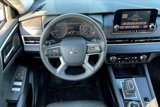 Used 2022 Mitsubishi Outlander ES image 4
