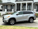 Used 2014 Toyota Highlander XLE image 2