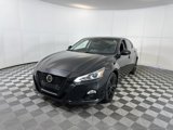 Used 2022 Nissan Altima 2.5 SR w/ Midnight Edition Package image 2