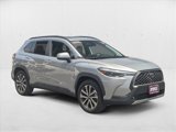 Used 2022 Toyota Corolla Cross XLE image 3