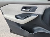 Used 2023 Nissan Rogue SV image 6