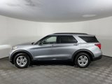 Used 2022 Ford Explorer XLT w/ Equipment Group 202A image 3