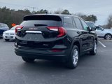 Used 2024 GMC Terrain SLE image 3