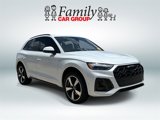 Used 2023 Audi Q5 2.0T Prestige w/ Prestige Package image 2