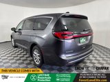 Used 2023 Chrysler Pacifica Touring-L image 5