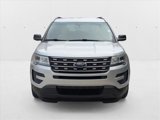 Used 2017 Ford Explorer FWD image 2