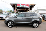 Used 2017 Ford Escape Titanium image 3