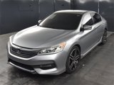 Used 2017 Honda Accord Sport image 4