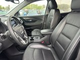 Used 2023 GMC Terrain SLT image 5
