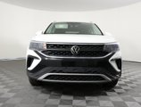 Used 2023 Volkswagen Taos SE image 2