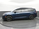 New 2025 Chrysler Pacifica Select image 2