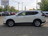 Used 2018 Nissan Rogue SV w/ Sun & Sound Touring Package image 4