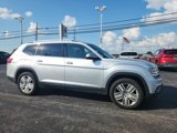 Used 2018 Volkswagen Atlas SEL Premium image 2