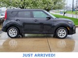 Used 2021 Kia Soul S image 2