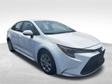 Used 2022 Toyota Corolla LE image 3