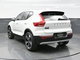 Used 2019 Volvo XC40 T5 Momentum image 5