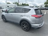 Used 2018 Toyota RAV4 SE image 5
