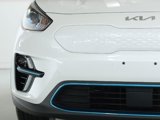 Used 2022 Kia Niro EX image 6