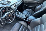 Used 2015 Porsche Macan Turbo image 4