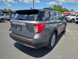 Used 2022 Ford Explorer XLT w/ Equipment Group 202A image 4