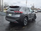 Used 2023 Nissan Rogue SV image 3