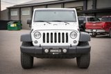 Used 2015 Jeep Wrangler Unlimited Rubicon w/ Connectivity Group image 3