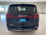 Used 2023 Chrysler Pacifica Touring-L image 6