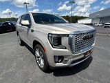 Used 2021 GMC Yukon Denali w/ Denali Premium Package image 4