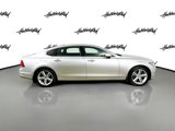 Used 2018 Volvo S90 T5 Momentum w/ Convenience Package image 4