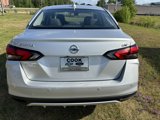 Used 2022 Nissan Versa SV image 4