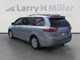 Used 2017 Toyota Sienna XLE image 3
