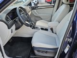 Used 2024 Volkswagen Tiguan SE image 3