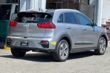 Used 2022 Kia Niro EX image 4